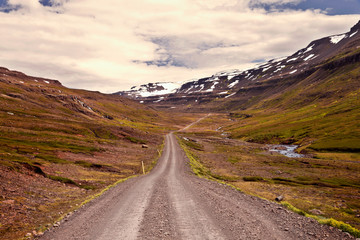 path to the mountains
