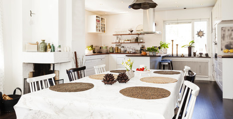 header of a fancy kitchen table in a stylish kitchen