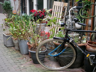 Fototapeta na wymiar A bike in Amsterdam