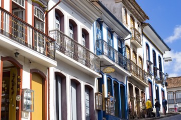 Obraz premium ouro preto city old houses street view
