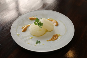 ふろふき大根オリーブオイル和辛子添え