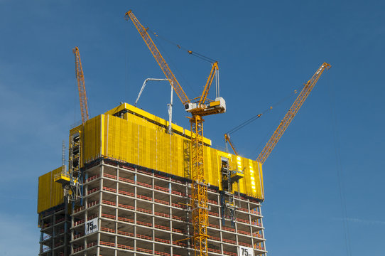 construction site skyscraper