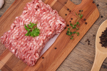 Raw minced meat with pepper, garlic