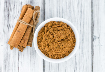 Cinnamon (selective focus)