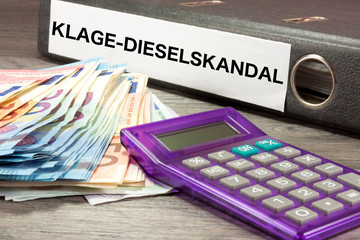 Geld und Klage wegen dem Diesel Skandal