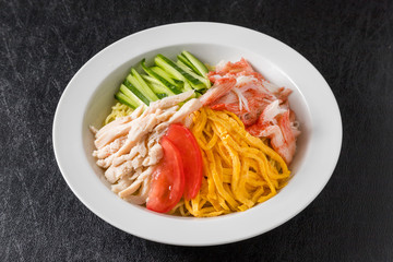 冷やし中華　 chilled Chinese noodles