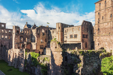 Obraz premium Ruins of renaissance Heidelberg castle in Germany