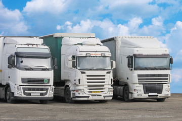 Obraz na płótnie Canvas trucks on parking