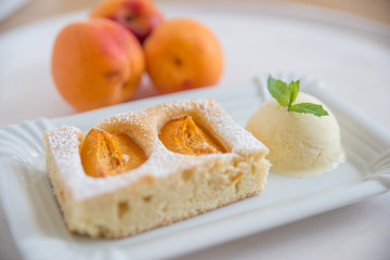 Aprikosenkuchen 