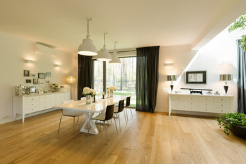 Dining room with class