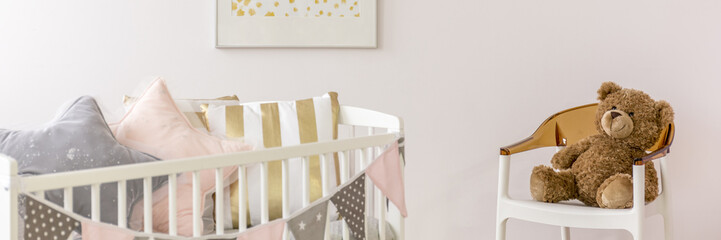 Bed waiting for a newborn © Photographee.eu