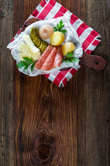 Raclette - Wurst und Käse - Platte - Jause - Zutaten