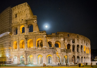 Kolosseum bei NAcht