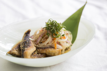鯵とイカのマリネ