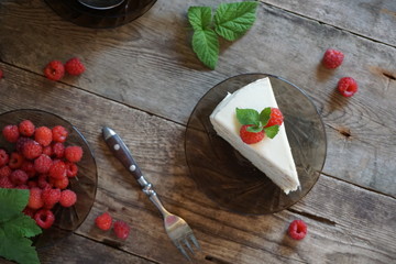 Sand cake with custard