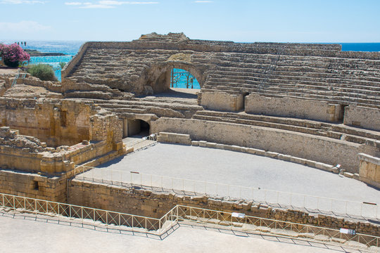 the ancient roman amphitheatre in tarragona