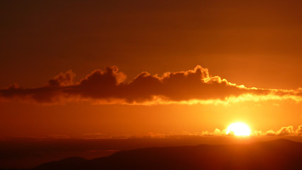Autumn Sunset Seen Atop Australia's Blue Mountains