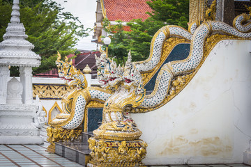 Naklejka premium Thai temple pattern