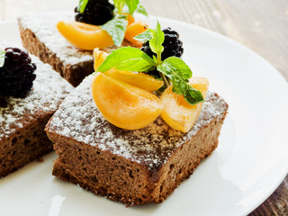 Brownie with berries