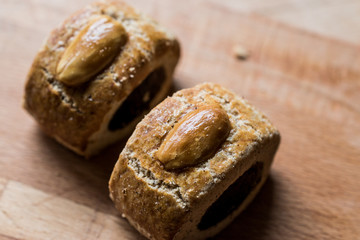 Mardin coregi / kulice with date fruit paste and almond