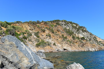 Steilküste in Limnionas-Westsamos 
Ostägäis - Griechenland 