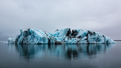 Icebergs in the rain, Jokulsarlon Lake, Southern Iceland