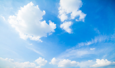 Obraz premium Panorama shot of blue sky and clouds in good weather days