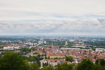 Fototapeta na wymiar Blick vom Turmberg auf Durlach und Karlsruhe 