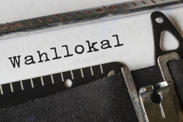 Wahllokal, Schreibmaschine, Text