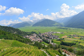 Fototapeta na wymiar Burgeis im Vinschgau - Südtirol 