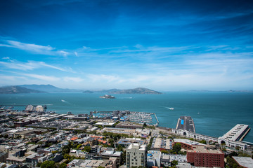 Naklejka premium Ocean and City View Landscape 