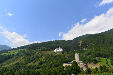 Fototapeta na wymiar Abtei Marienberg und Fürstenburg Burgeis-Vinschgau Südtirol, Italien 