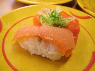 回転寿司 サーモン