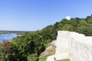 Fototapeta na wymiar Ruins of 14th century Kazimierz Dolny Castle, defensive fortification, Poland