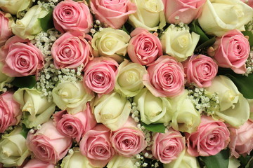 Obraz na płótnie Canvas Pink and white wedding roses