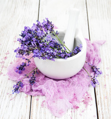 Fototapeta na wymiar bath salt and fresh lavender