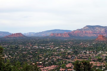 Panoramic view of Sedona town in Arizona and the red sandstone rocks in the distance