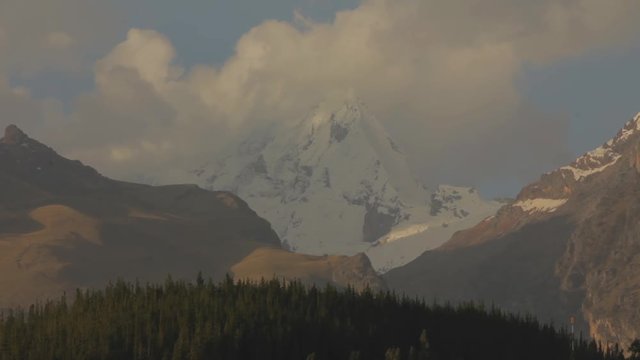 Peru Paramount at sunset