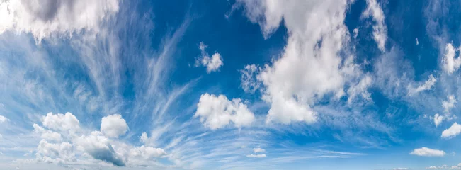 Photo sur Plexiglas Ciel gorgeous cloudscape panorama on a blue summer sky
