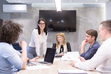 Fototapeta premium Startup Business Team At A Meeting at modern office building