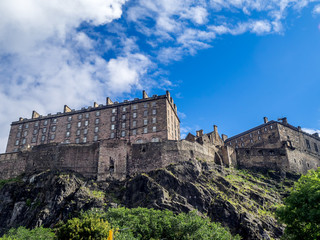 Fototapeta na wymiar View of Edinburgh Castle from the Old Town.