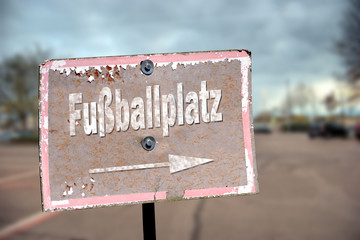 Schild 203 - Fussballplatz