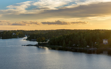 Sonnenuntergang in den Schären vor Stockholm