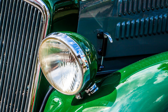 Lampe eines Oldtimers