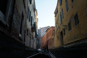 Fototapeta na wymiar Venice Alley