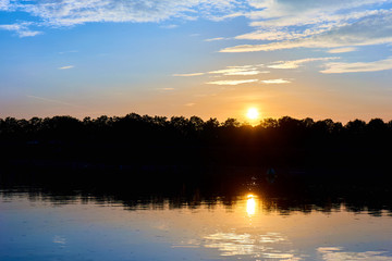Obraz na płótnie Canvas lake sunset landscape