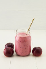 Plum fruit smoothie