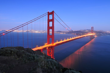 The famous Golden Gate Bridge, San Francisco at night, USA