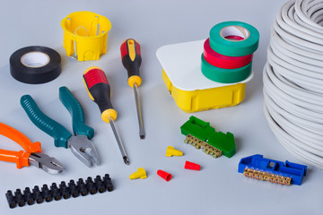 Электрическое оборудование и инструмент для ремонта электроустановок