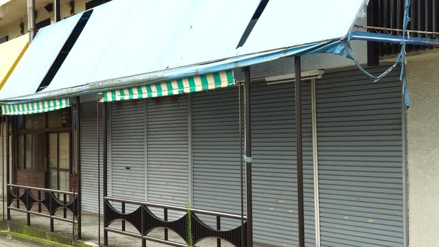 シャッター商店街